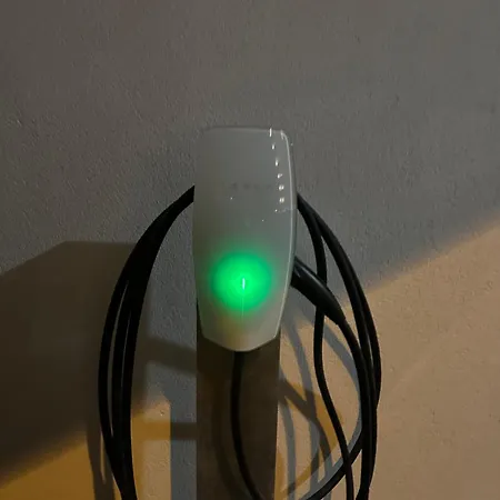 Palace With Small Swimming Pool, Private Beach, Parking Lejlighed Lido di Jesolo